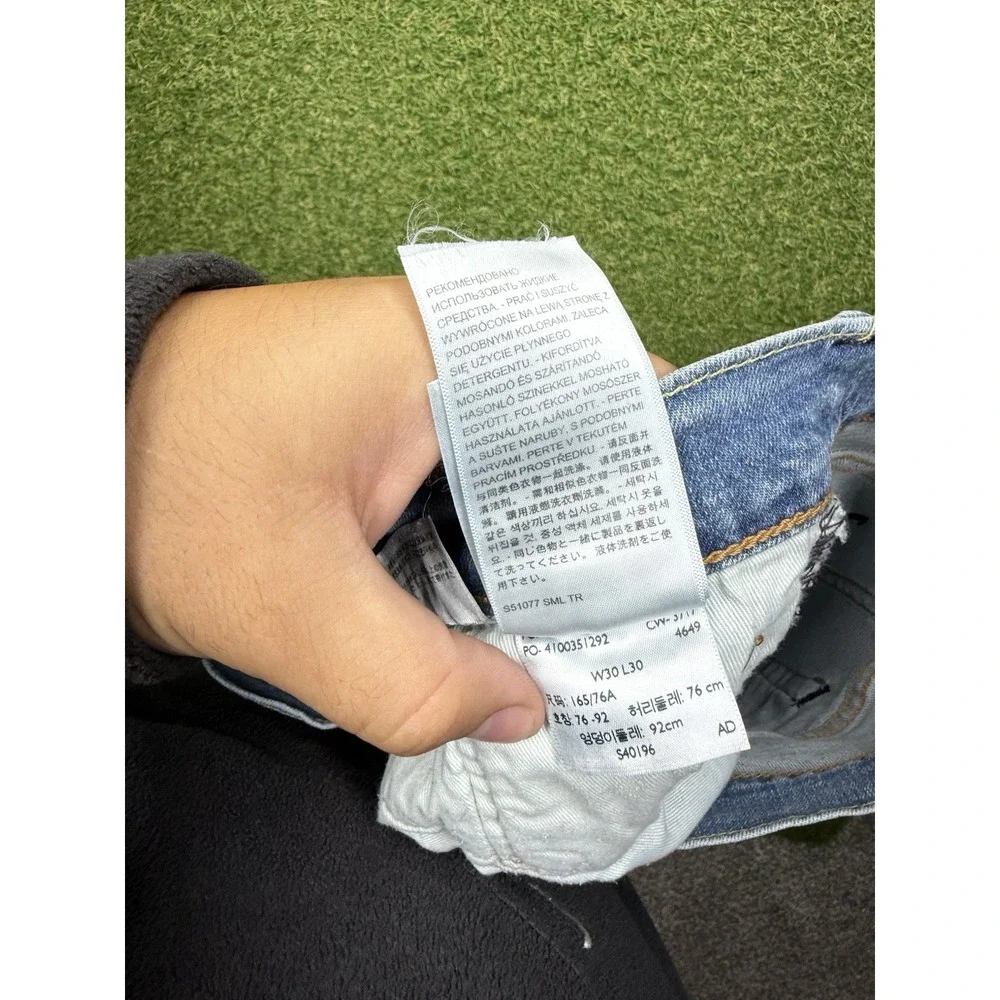 Levis 519 Jeans Mens 30x30 Extreme Skinny Stretch Sits Below Waist Light Wash
